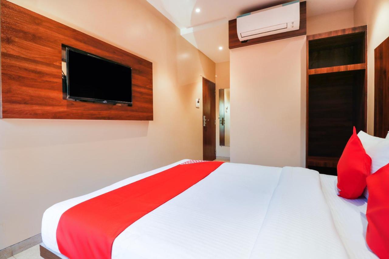 Oyo 70475 Hotel Sea Breeze Mumbai Exterior photo